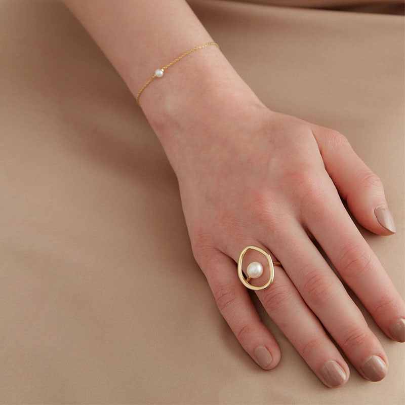 Vintage Look Elegant Pearl Ring