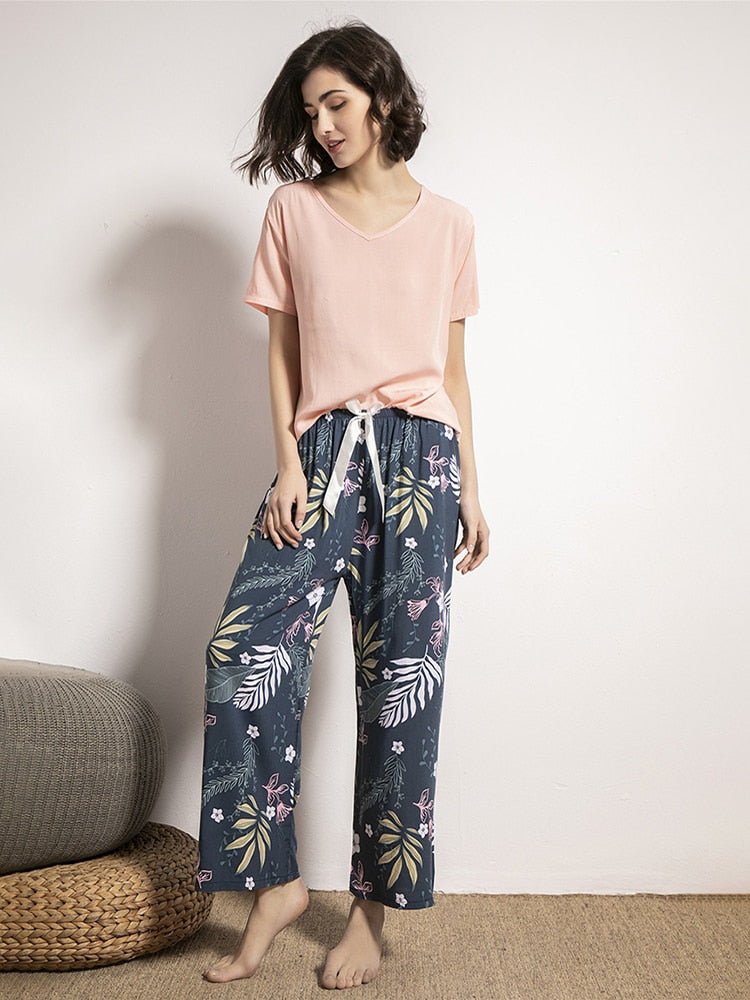 Big Leaf Printed V-Neck Loose Pajamas